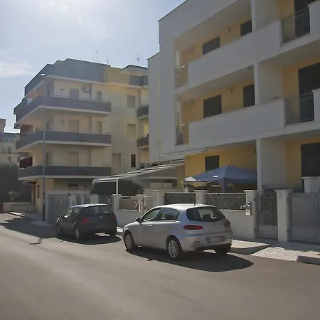 Lido Vistamare Daire *
